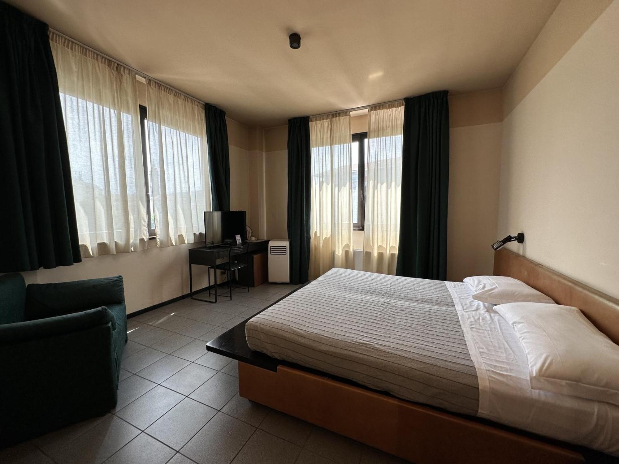 Hotel Griselda Saluzzo Ngoại thất bức ảnh